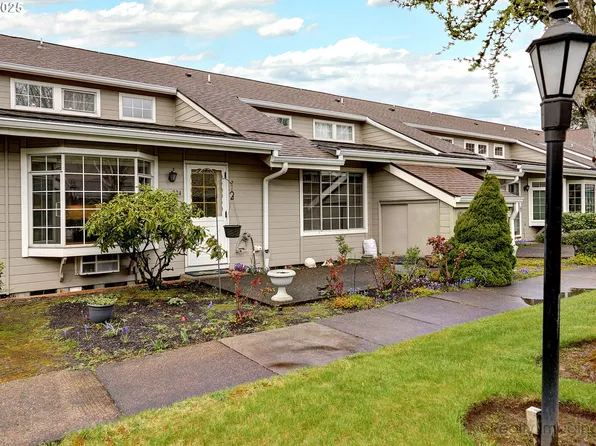 13775 SW Scholls Ferry Rd APT 304, Beaverton, OR 97008