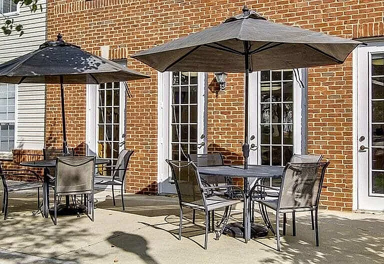 Breathe in the fresh air and stay awhile. Our community patio is perfect for casual dinners, quiet mornings, or just catching up under the shade.
