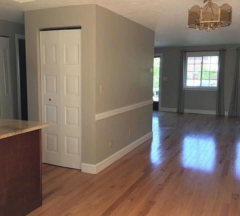 4th image of 399 Pond St APT B5