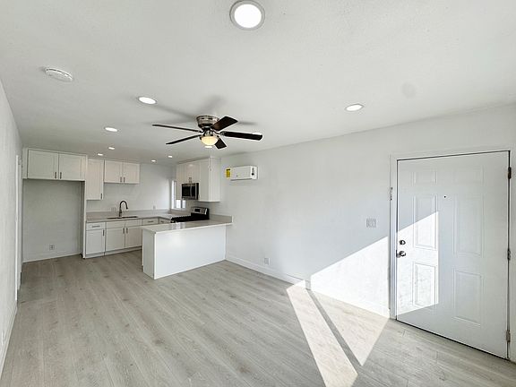3rd image of 6419 Prospect Ave #E