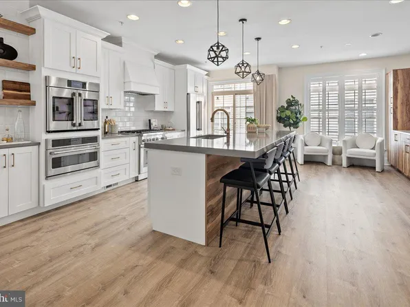 455 N George Mason Dr, Arlington, VA 22203