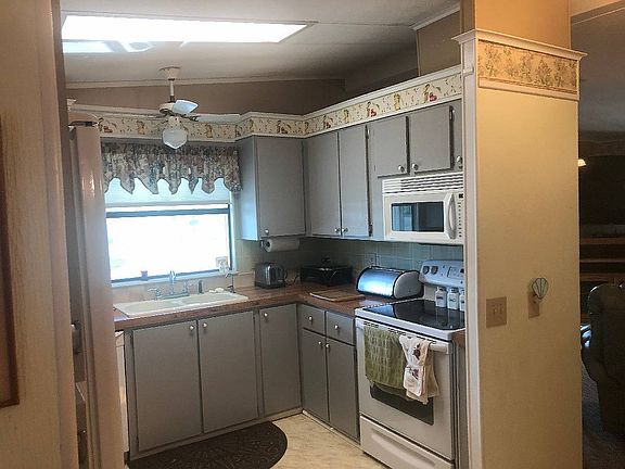 4th image of 2102 Upper Red Lake Ln #P22