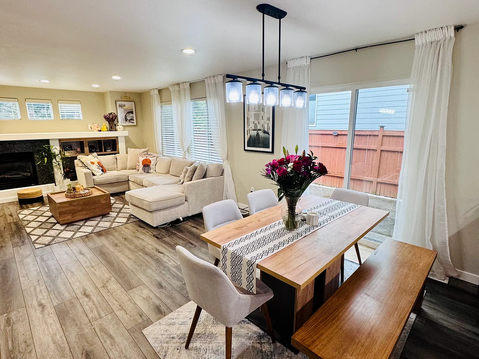 4720 158th Pl SW — Photo 2