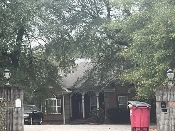 129 Troutman Dr, Macon, GA 31211