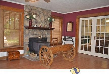 fireplace/living area