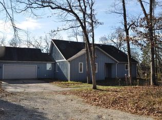 W5445 Hillview Rd, Elkhorn, WI 53121