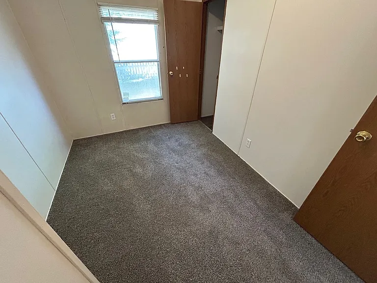 124 Opal Dr — Photo 29