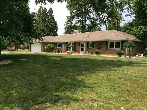 3rd image of 409 Meadowview Dr