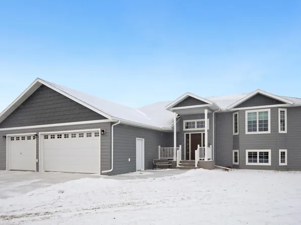 405 E 15th Ave, Groton, SD 57445