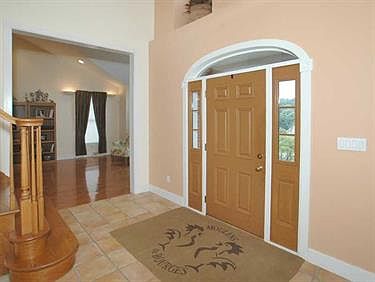 2nd image of 711 Stonebridge Dr