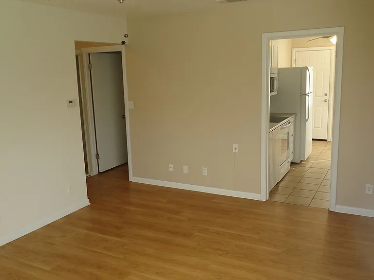 3930 SE Francis St — Photo 7