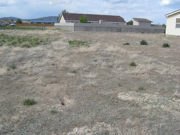 Salduro St, Wells, NV 89835