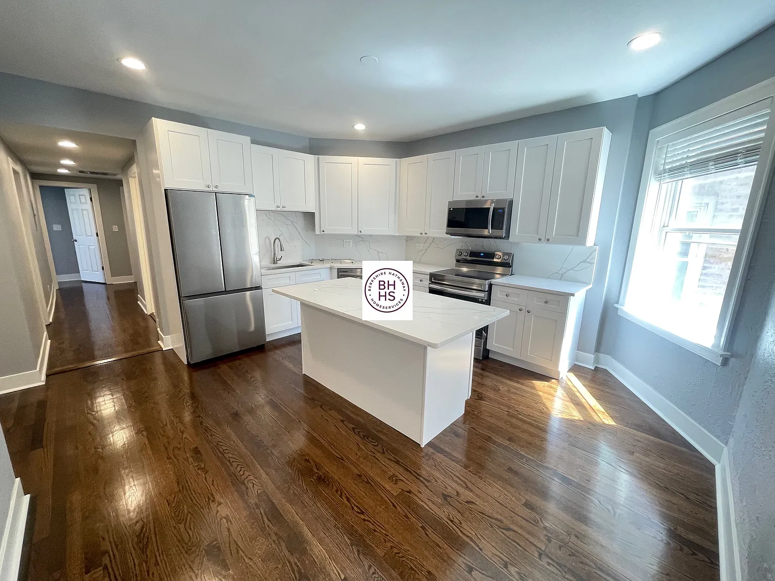 3 bed, 1500 sqft, $2,700 — Photo 2