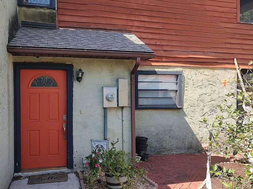 1st image of 212 Parker Dr