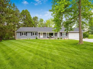 1803 Coonpath Rd NE, Lancaster, OH 43130