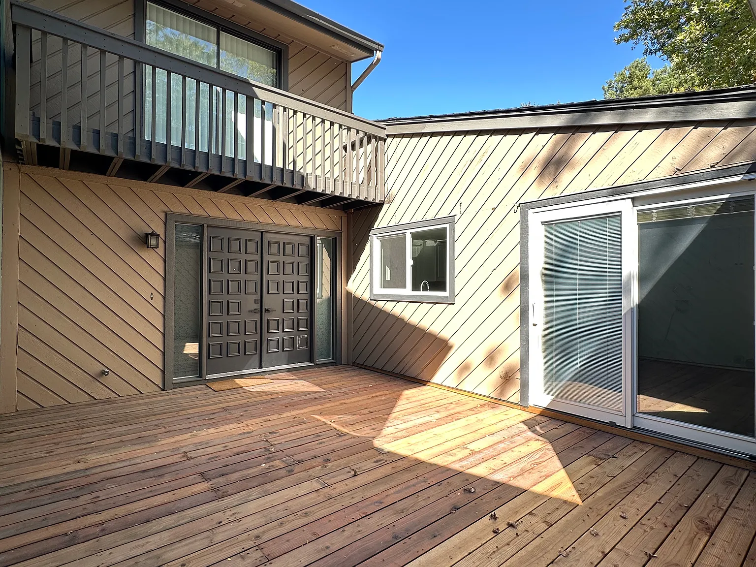 3 bed, 2.5 bath, 1920 sqft, $2,350 — Photo 4