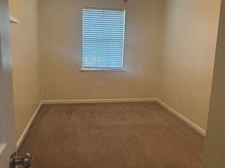 552 Teal Ln — Photo 16