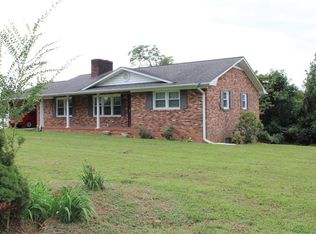 1662 Ralph Joyce Rd, Sandy Ridge, NC 27046