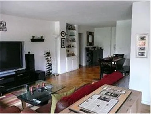 Rented by Douglas Elliman | media 20