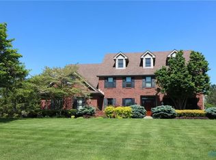 14870 Stonehaven Dr, Perrysburg, OH