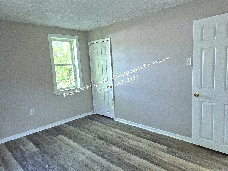 1521 4th Ave — Photo 7