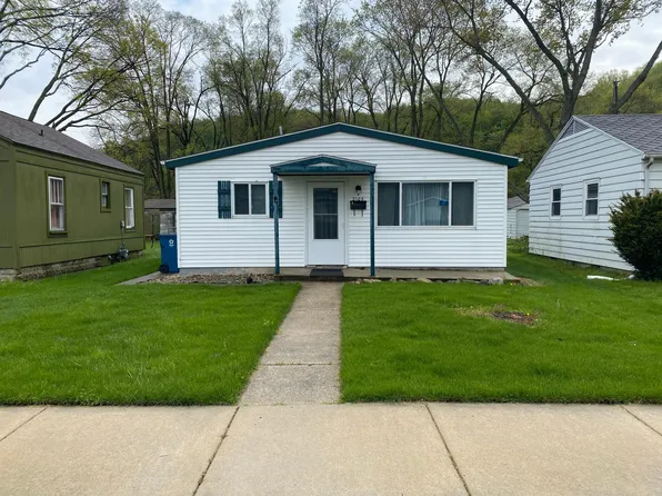 2105 Panama St, Mishawaka, IN 46544