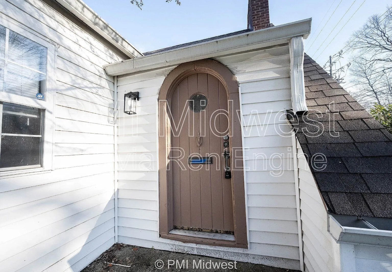 3 bed, 1.0 bath, 1122 sqft, $1,379 — Photo 4