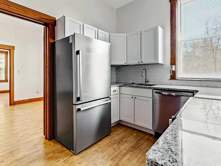 496 Dorsey Ave — Photo 48