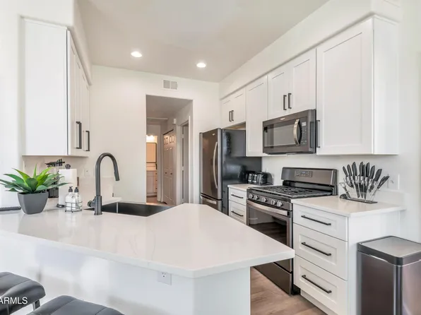 29606 N Tatum Blvd APT 210, Cave Creek, AZ 85331