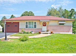 3306 Briarcourt Dr, Saint Louis, MO