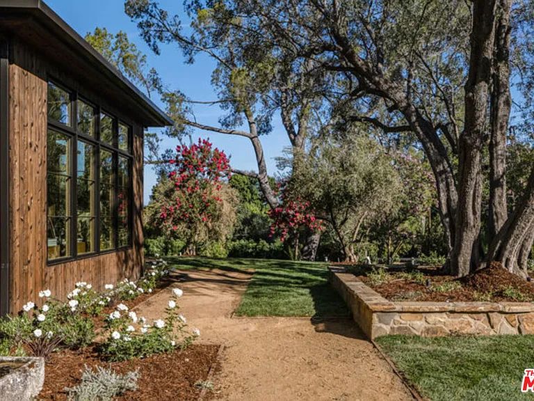24877 Eldorado Meadow Rd — Photo 2