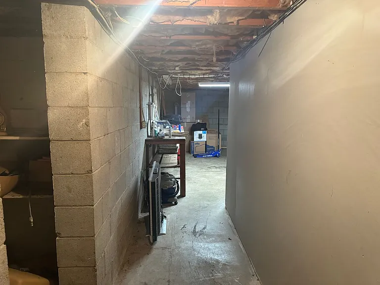 332 Lynn Dr — Photo 37