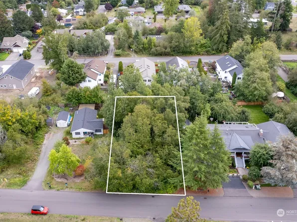 715 1st Street, Steilacoom, WA 98388