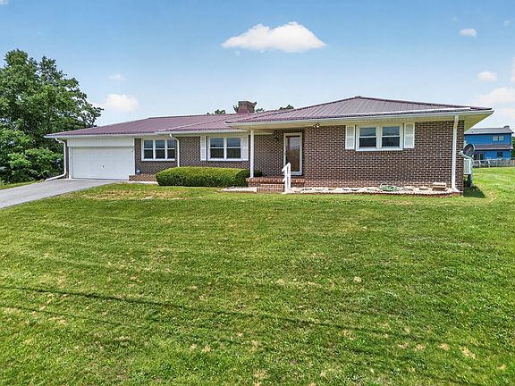 2nd image of 235 Windmere Ln