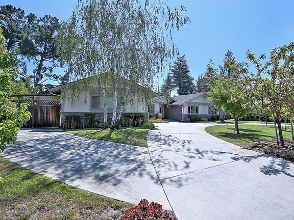 4th image of 13066 Cumberland Dr