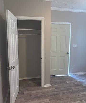 4th image of 415 Dunlap St APT 1