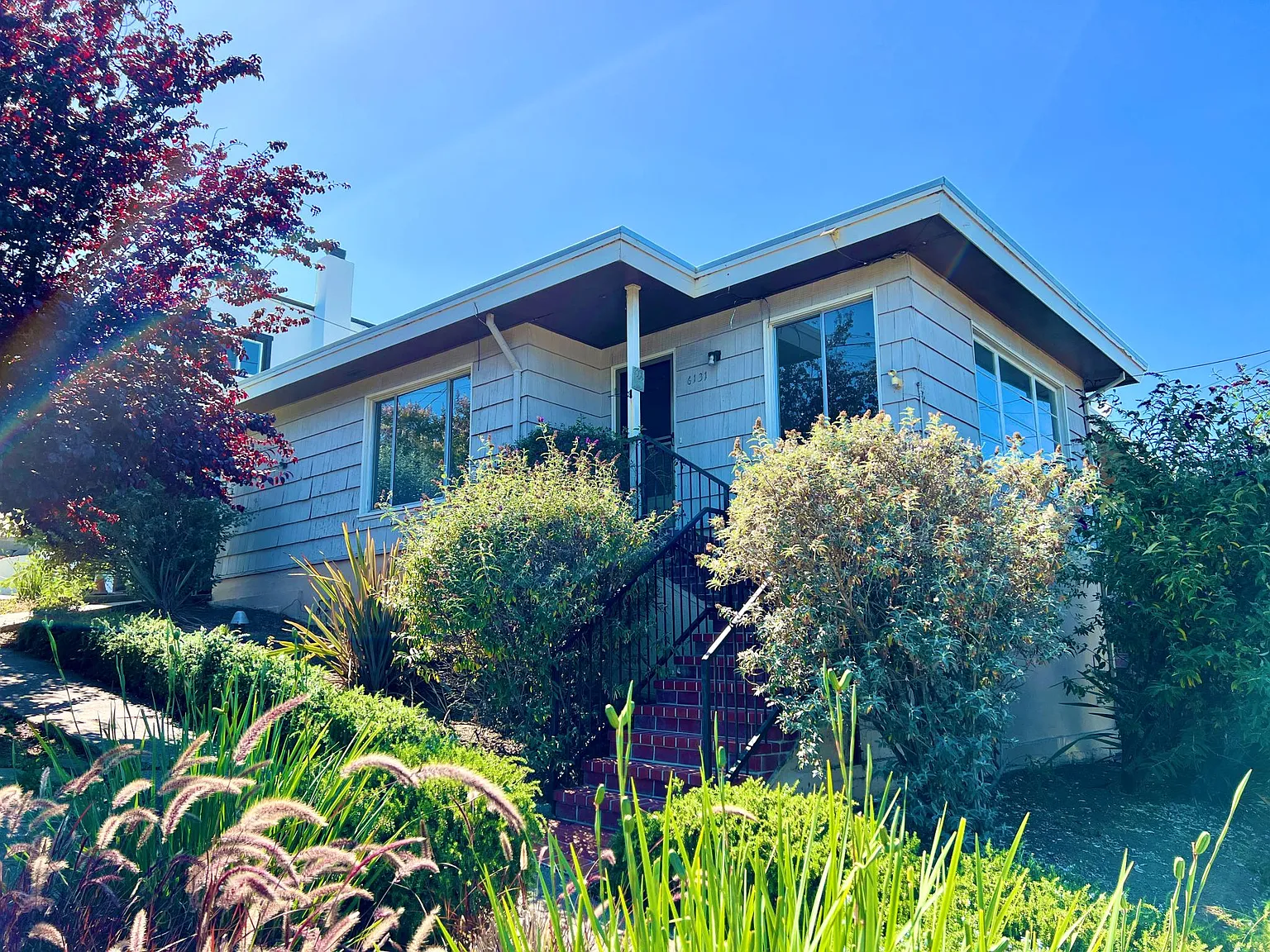 6131 Burlingame Ave — Photo 2