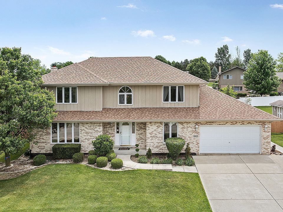 1st image of 15119 Rosarie Dr
