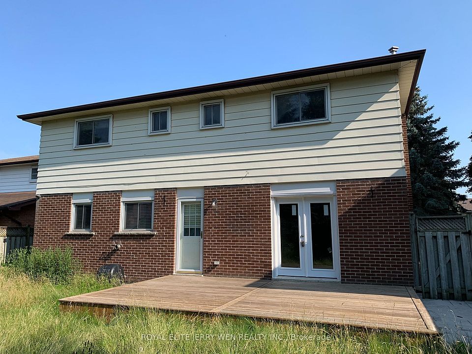 1st image of 8 Deerfield Ct