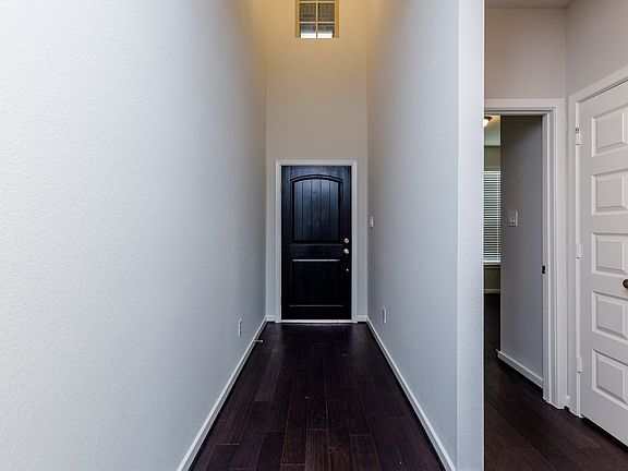5th image of 9822 Sunflower Mist Ln