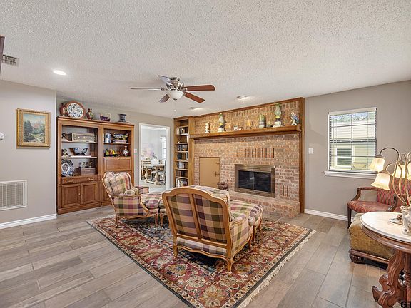 5th image of 230 County Road 3191