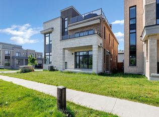 3 Larkin Ln, Clarington, ON L1C3K3