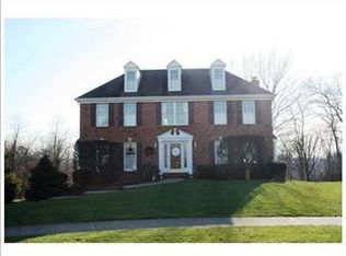 229 Oak Highland Dr, Coraopolis, PA 15108