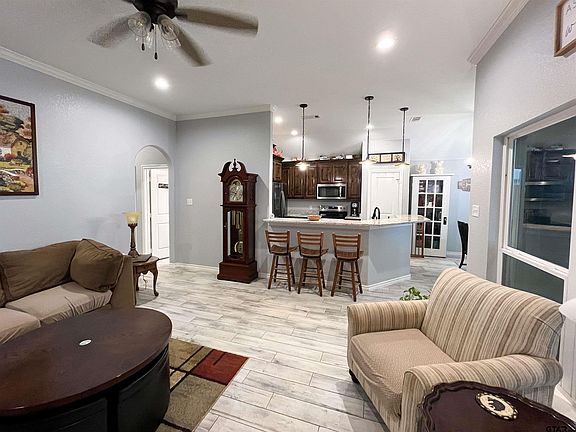 3rd image of 11907 Berrycreek Cir