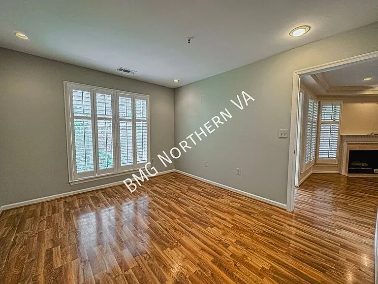 5565 Seminary Rd #404 — Photo 19