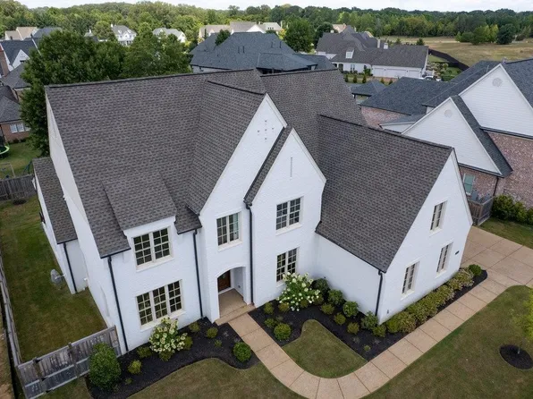 411 Cassidy Ln, Collierville, TN 38017