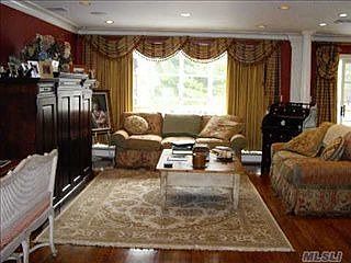 4th image of 61 Yukon Dr