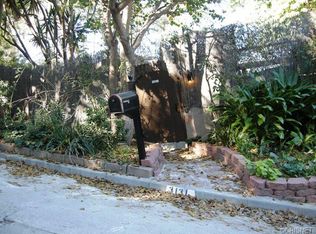 3131 Oakcrest Dr, Los Angeles, CA 90068