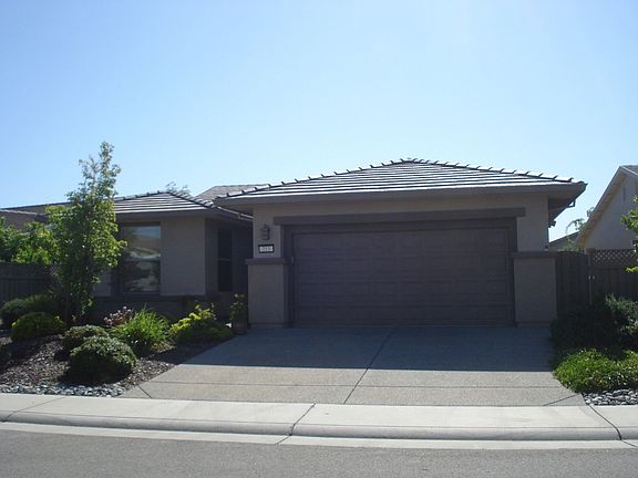 2nd image of 213 Surreytop Ln