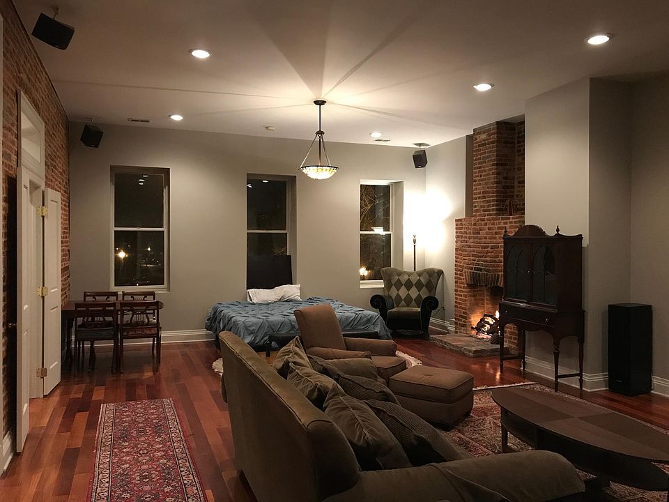 Main living area and Bed 